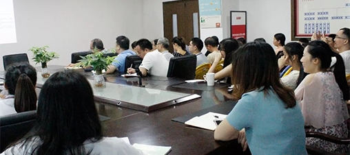 認同企業(yè)文化，與企業(yè)共榮辱